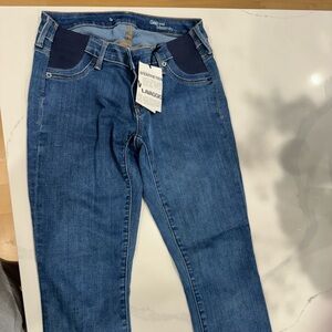 Never worn gap maternity jeans!